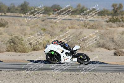 media/Dec-07-2025-CVMA (Sun) [[3e7d2de5dc]]/Race 9-Formula UL Shootout/